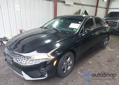 2022 Kia K5 Lxs z USA, uszkodzony, nr VIN 5XXG14J28NG151399